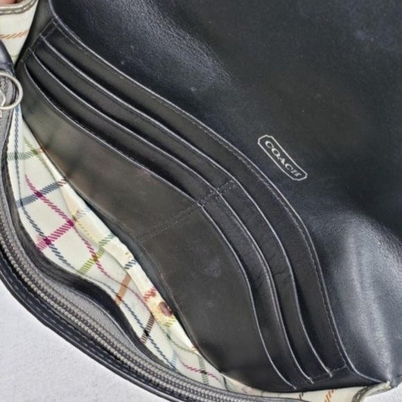 COACH 💚 Clutch/Wallet - Picture 4 of 5